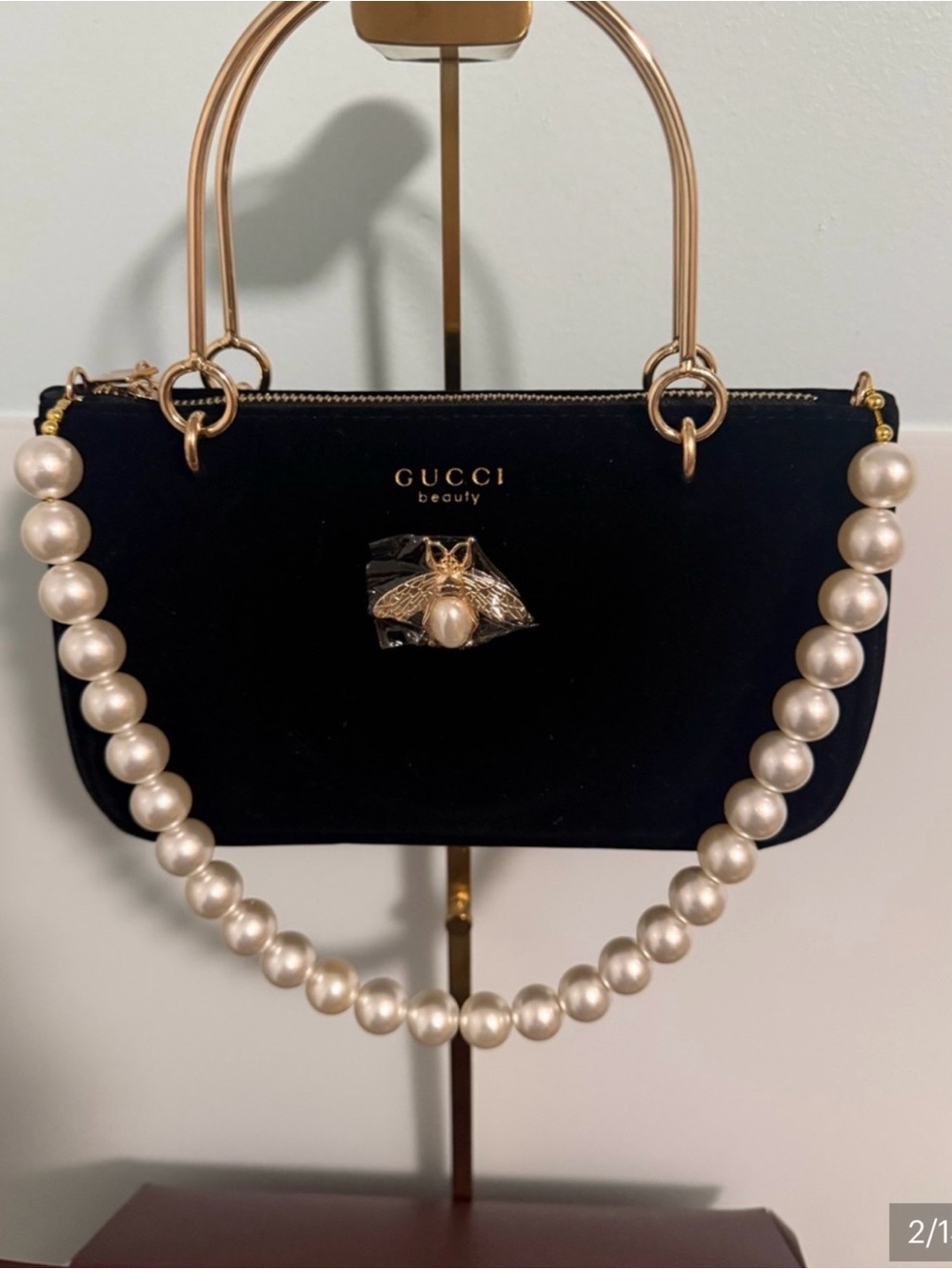 Gucci Beauty Velvet Black Cosmetic Pouch With Gold Handles and a Pearl Drop - Picture 2 of 11